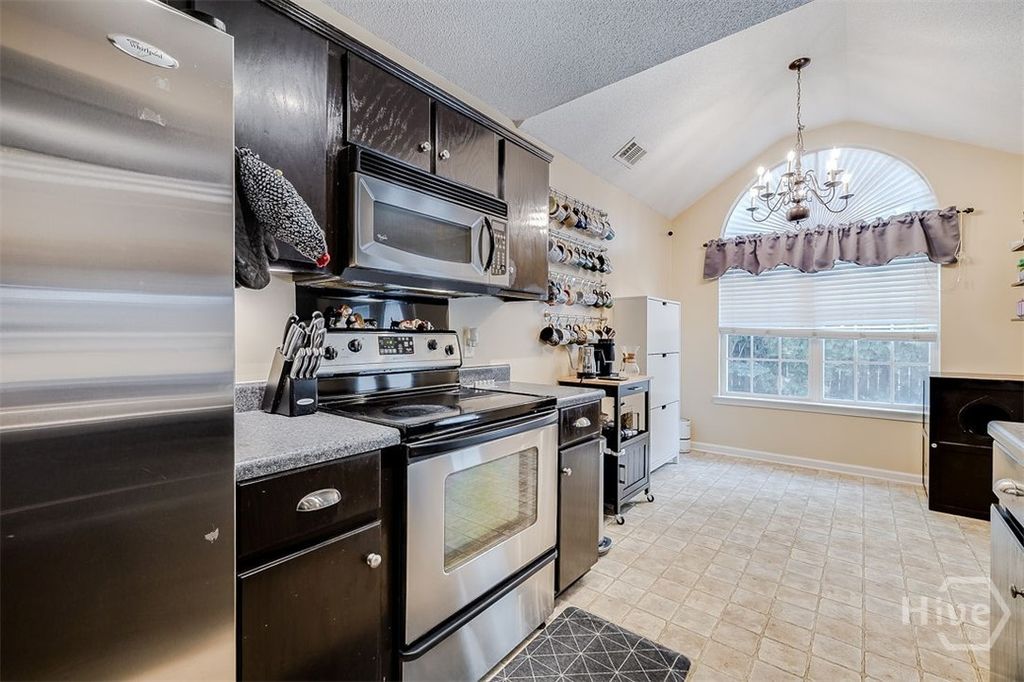 Image 14 of property listing at 134 Brianna Circle, Savannah, GA 31419