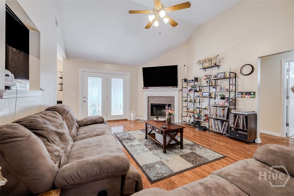 Image 9 of property listing at 134 Brianna Circle, Savannah, GA 31419