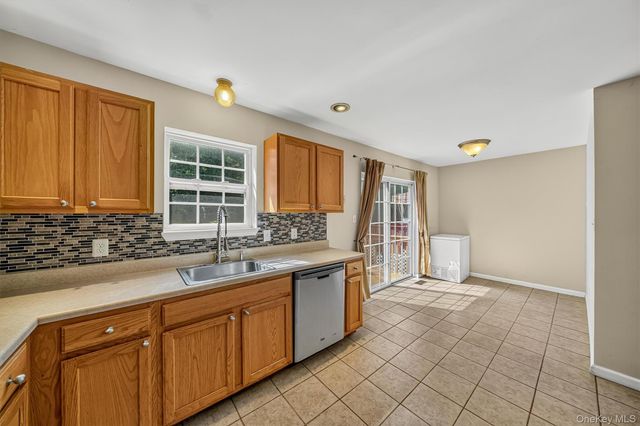 43 Mayer Drive, Middletown, NY 10940