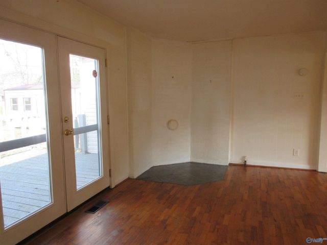 312 Kirby Street, Scottsboro, AL 35768