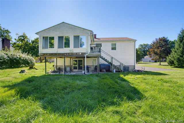 124 Barnes Road, Washingtonville, NY 10992