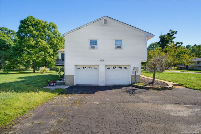 124 Barnes Road, Washingtonville, NY 10992