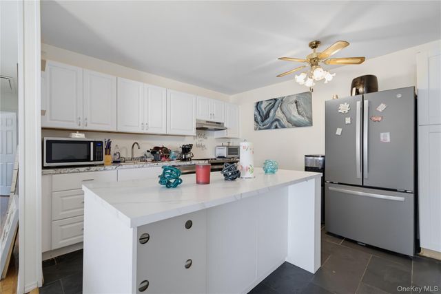 124 Barnes Road, Washingtonville, NY 10992