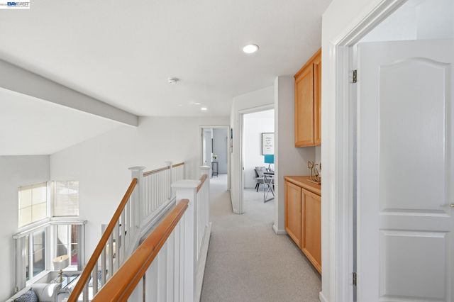 17 Miranda Ct, Alameda, CA 94502