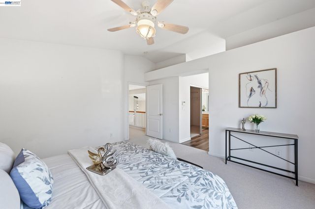 17 Miranda Ct, Alameda, CA 94502