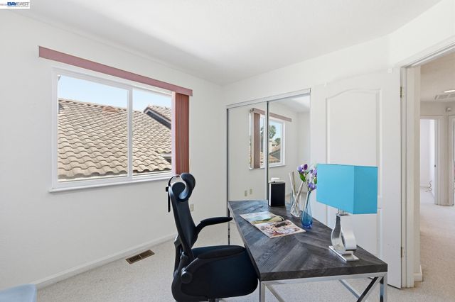 17 Miranda Ct, Alameda, CA 94502