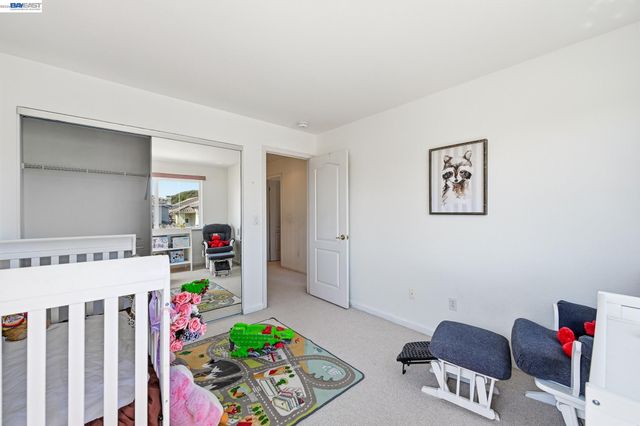 17 Miranda Ct, Alameda, CA 94502