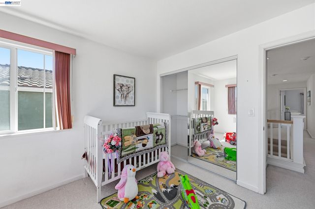 17 Miranda Ct, Alameda, CA 94502
