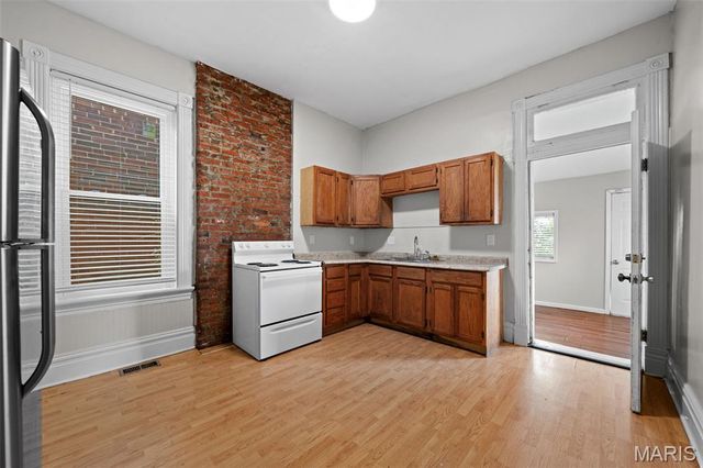 4717 S Compton Avenue, St Louis, MO 63111