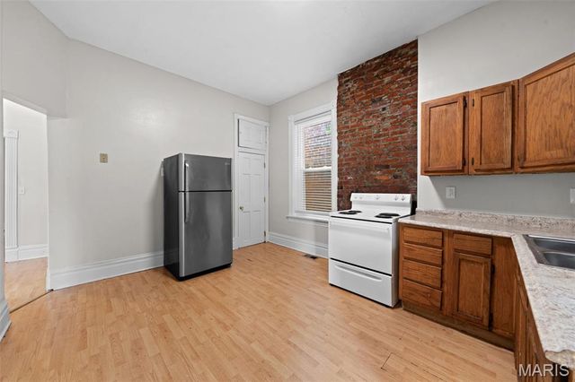 4717 S Compton Avenue, St Louis, MO 63111