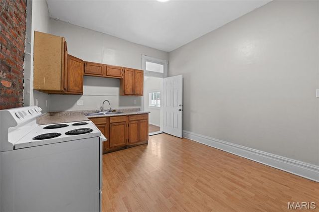 4717 S Compton Avenue, St Louis, MO 63111