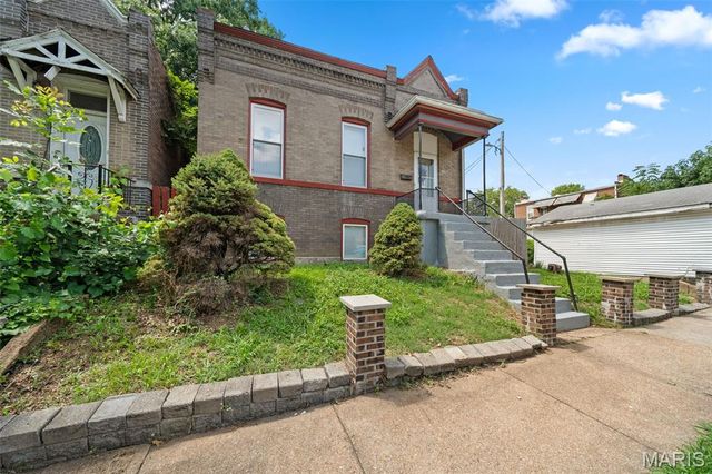 4717 S Compton Avenue, St Louis, MO 63111