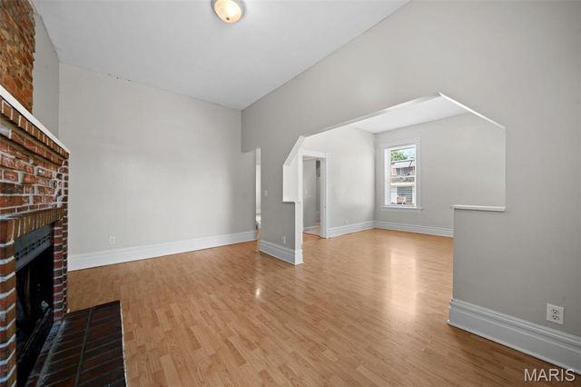 4717 S Compton Avenue, St Louis, MO 63111