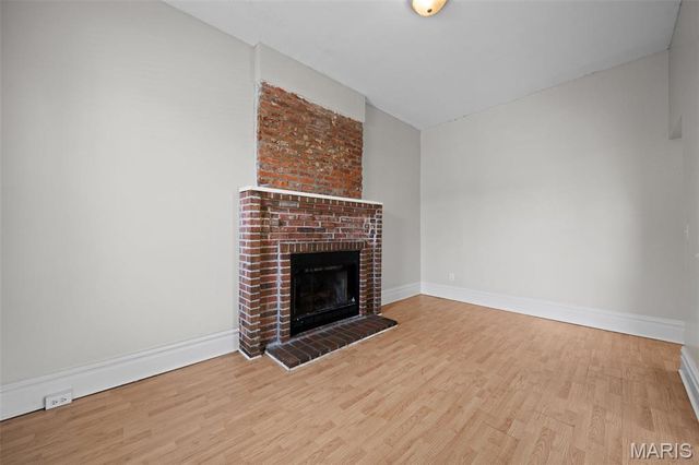 4717 S Compton Avenue, St Louis, MO 63111