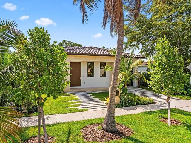 1910 SW 33rd Avenue, Miami, FL 33145