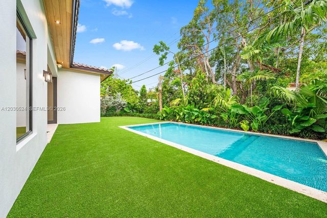 1910 SW 33rd Avenue, Miami, FL 33145