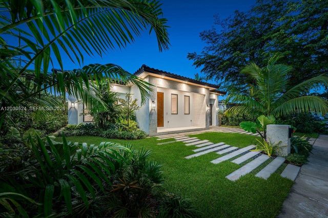 1910 SW 33rd Avenue, Miami, FL 33145