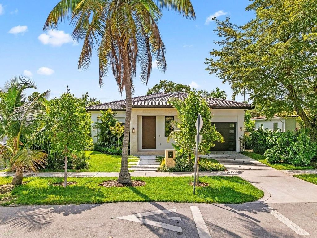 1910 SW 33rd Avenue, Miami, FL 33145