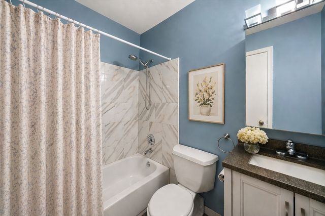 350 W 4th St 204, Boston, MA 02127