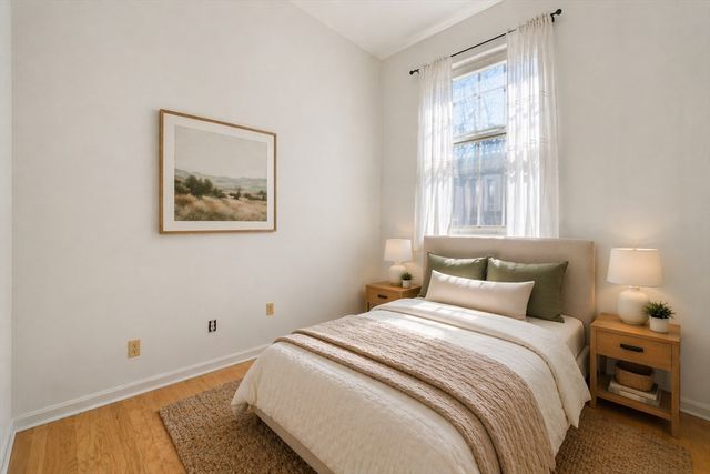 350 W 4th St 204, Boston, MA 02127