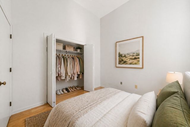 350 W 4th St 204, Boston, MA 02127