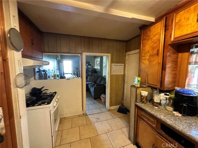 339 W 76th, Los Angeles, CA 90003