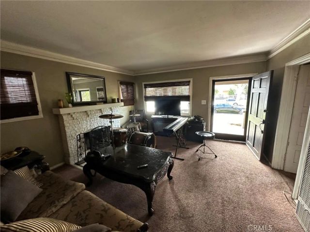 339 W 76th, Los Angeles, CA 90003