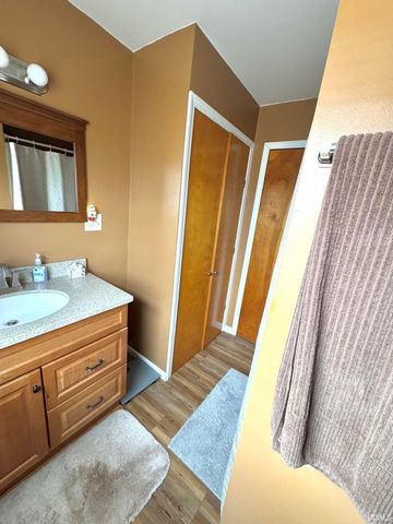 533 Grayton Road, Kingsford Heights, IN 46346