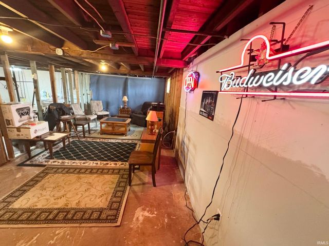 533 Grayton Road, Kingsford Heights, IN 46346