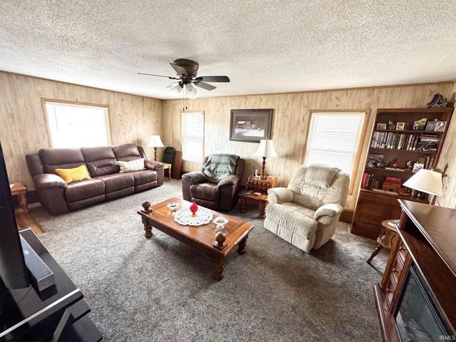 533 Grayton Road, Kingsford Heights, IN 46346