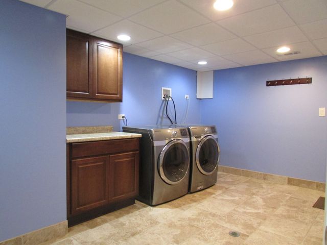 4620 N Overhill Avenue, Norridge, IL 60706