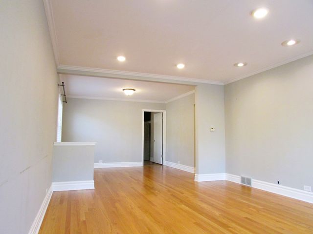 4620 N Overhill Avenue, Norridge, IL 60706