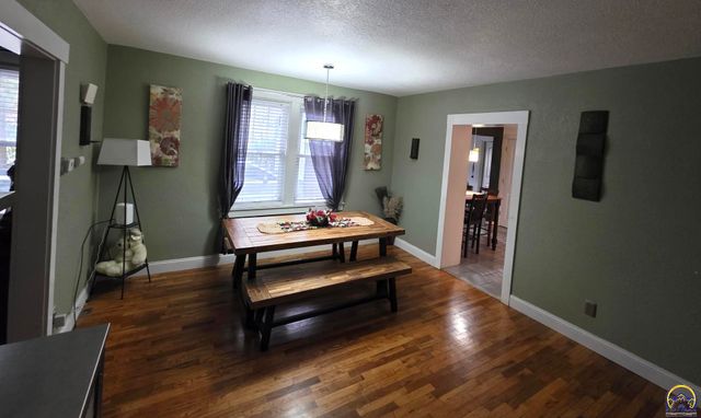431 SE Baldwin RD, Topeka, KS 66607