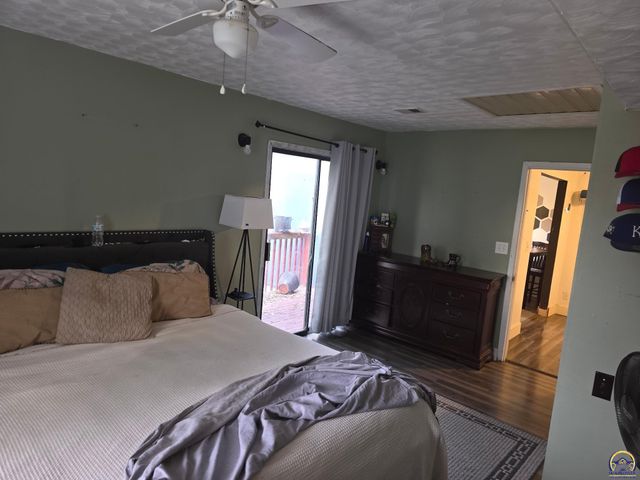 431 SE Baldwin RD, Topeka, KS 66607