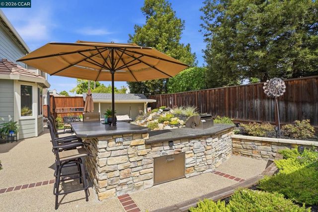 1807 Altamont Cir, Livermore, CA 94551