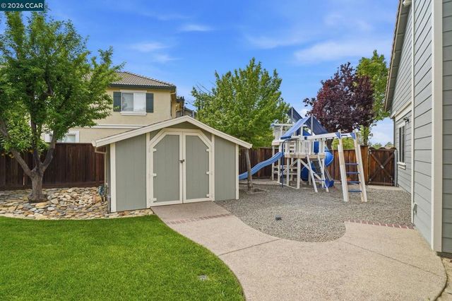 1807 Altamont Cir, Livermore, CA 94551