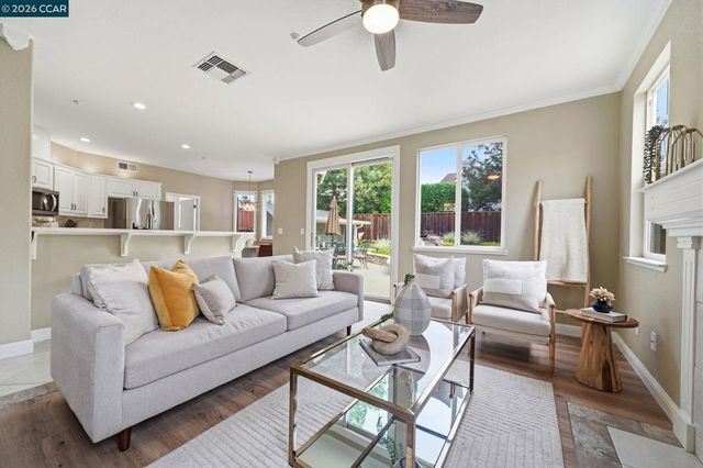 1807 Altamont Cir, Livermore, CA 94551