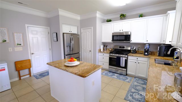608 Wrayhill Drive, Charlotte, NC 28262