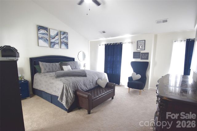 608 Wrayhill Drive, Charlotte, NC 28262