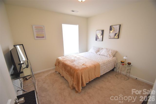 608 Wrayhill Drive, Charlotte, NC 28262