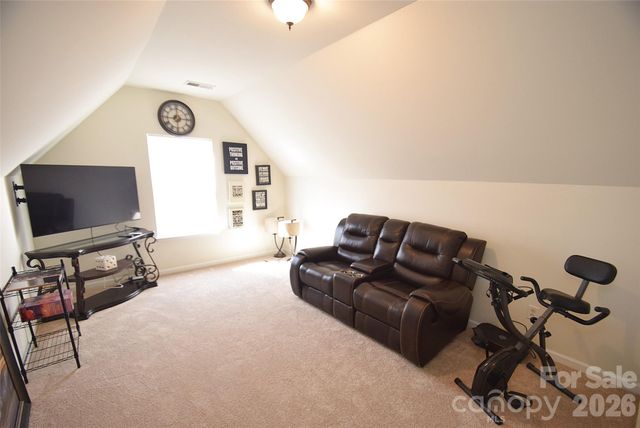 608 Wrayhill Drive, Charlotte, NC 28262
