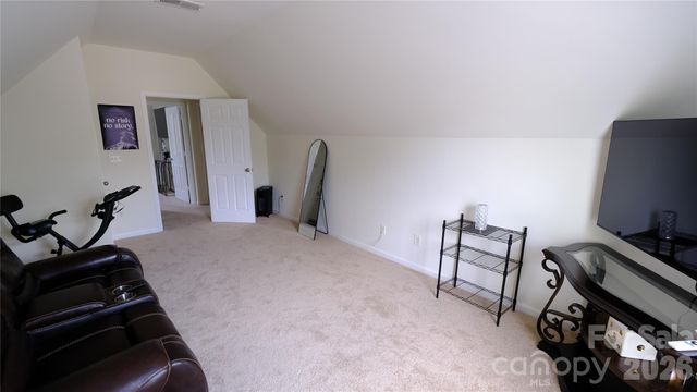 608 Wrayhill Drive, Charlotte, NC 28262