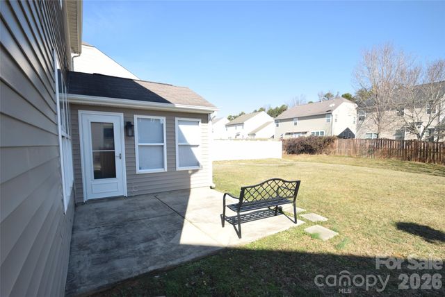 608 Wrayhill Drive, Charlotte, NC 28262