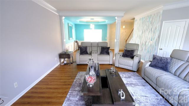 608 Wrayhill Drive, Charlotte, NC 28262