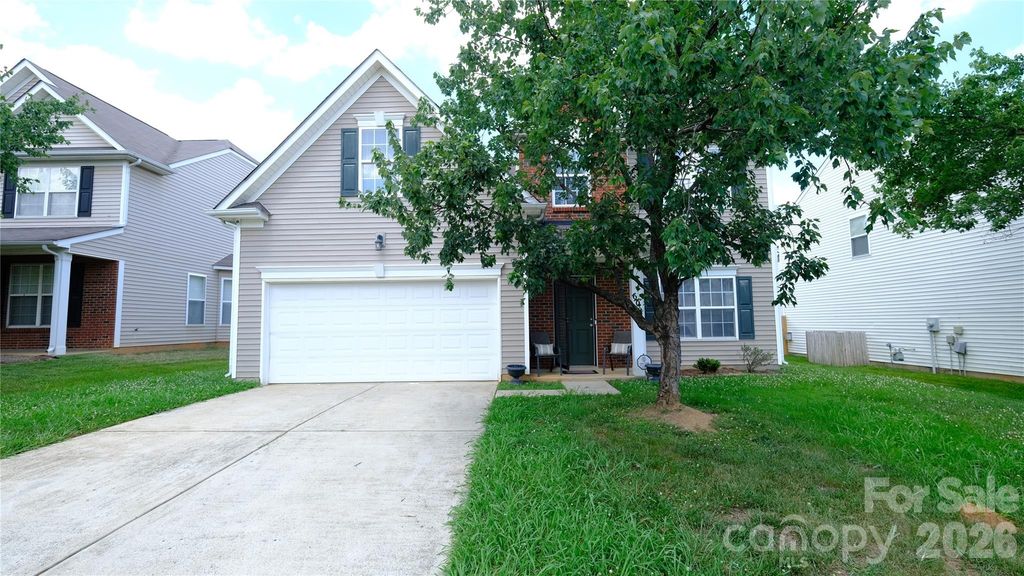 608 Wrayhill Drive, Charlotte, NC 28262