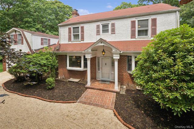 7 Upper Devon Road, Port Jefferson, NY 11777