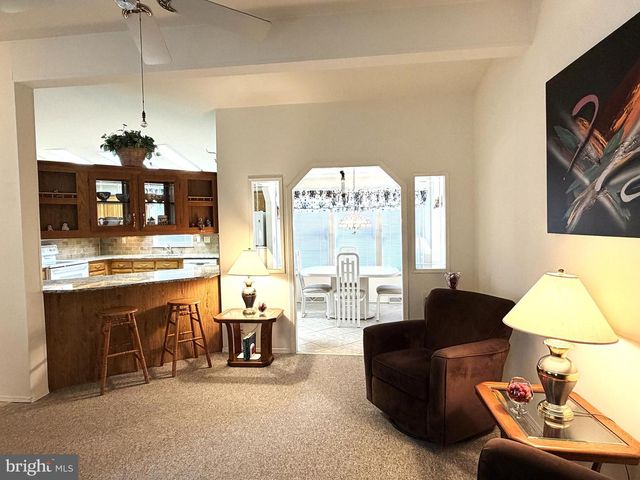 389 THRUSH CT W, New Hope, PA 18938