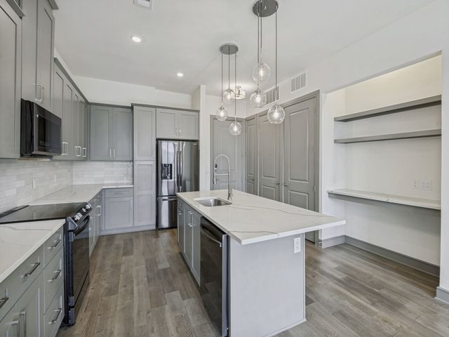 2700 Old Denton Road 4427, Carrollton, TX 75007