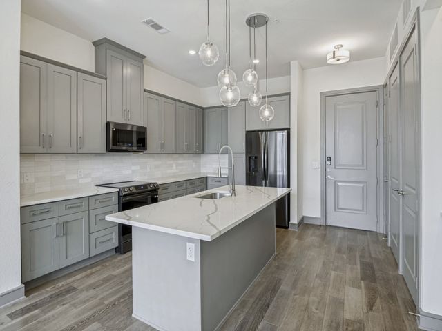 2700 Old Denton Road 4427, Carrollton, TX 75007