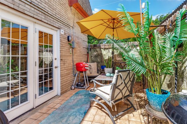 1813 E Grauwyler Road E 142G, Irving, TX 75061